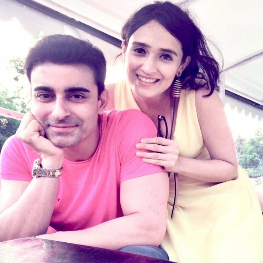 saraswatichandra da saras karakterini canlandıran oyuncu gautam rode kimdir? Eşi Pankhuri Awasthy Kimdir?