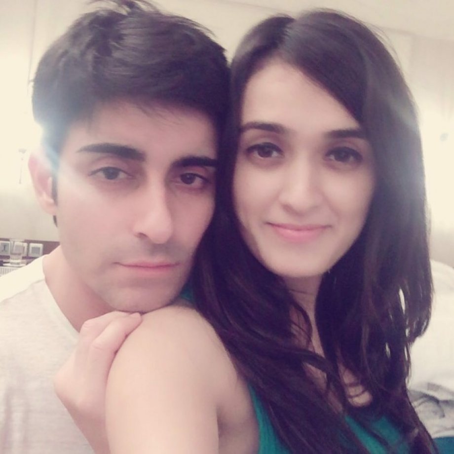 saraswatichandra da saras karakterini canlandıran oyuncu gautam rode kimdir? Eşi Pankhuri Awasthy Kimdir?