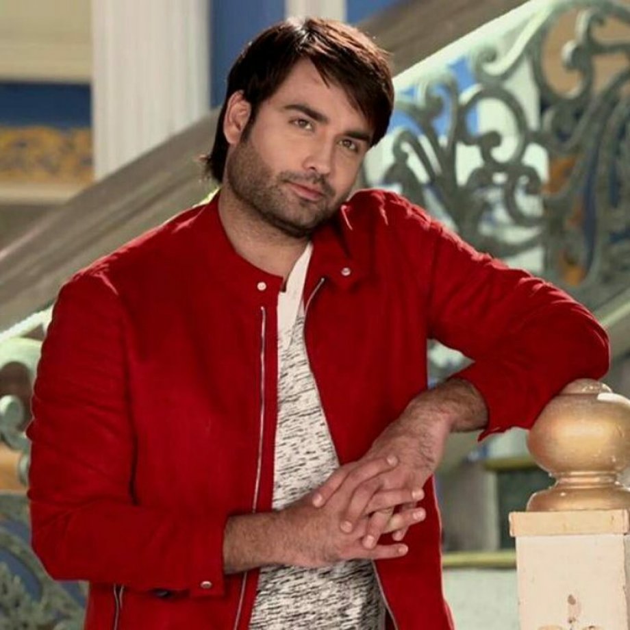 Vivian Dsena Kimdir?