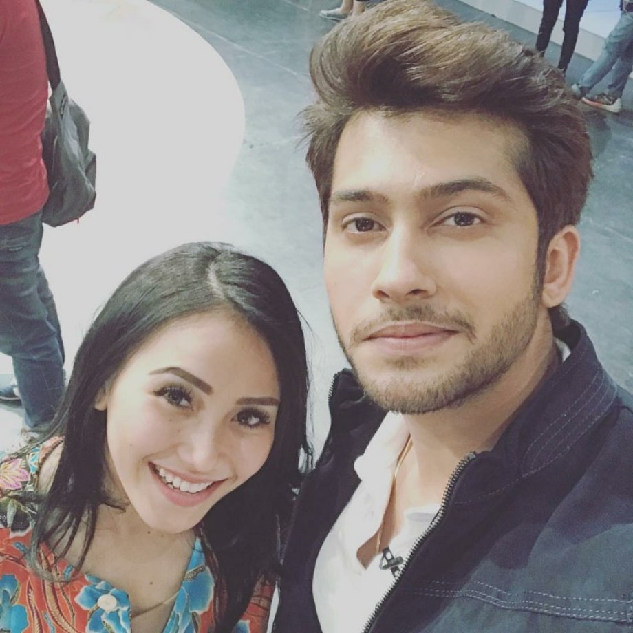 Namish Taneja Kimdir?