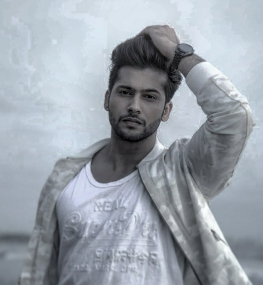 Namish Taneja Kimdir?