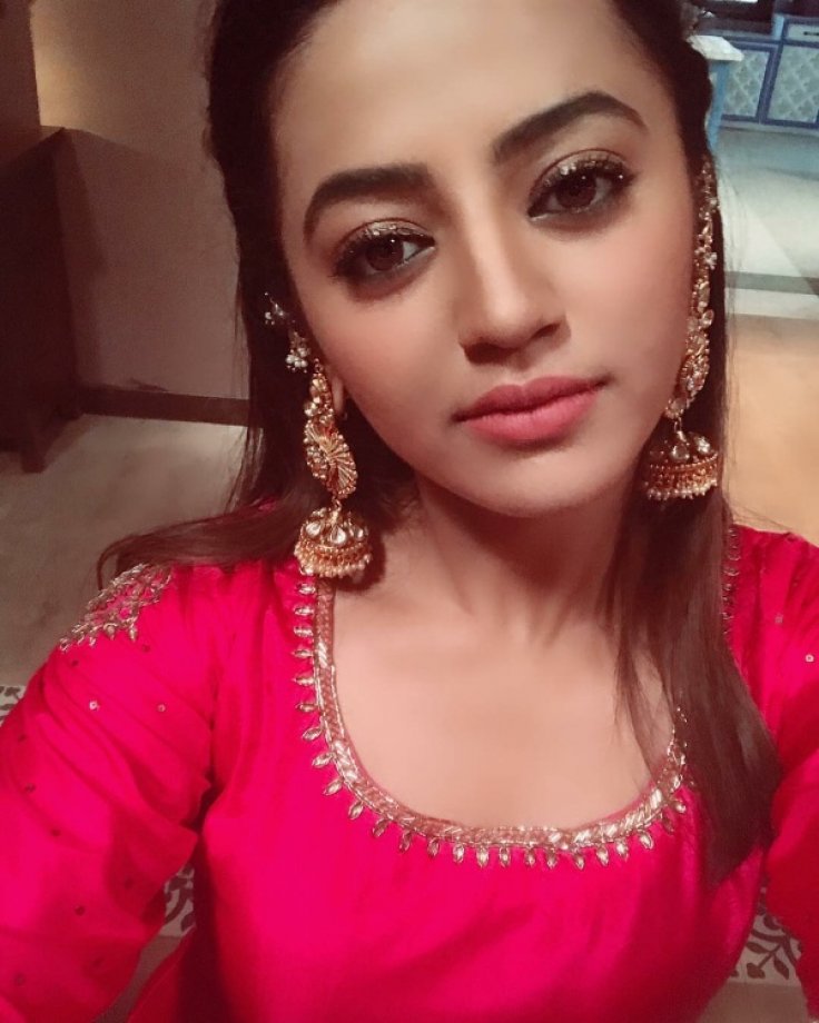 Helly Shah Kimdir?